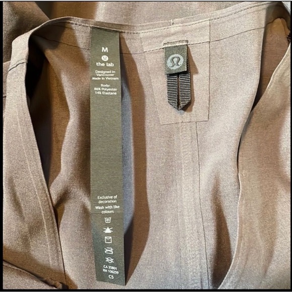 NWT 🔥 Lululemon Lab Vindur Onesie Medium - Picture 8 of 8